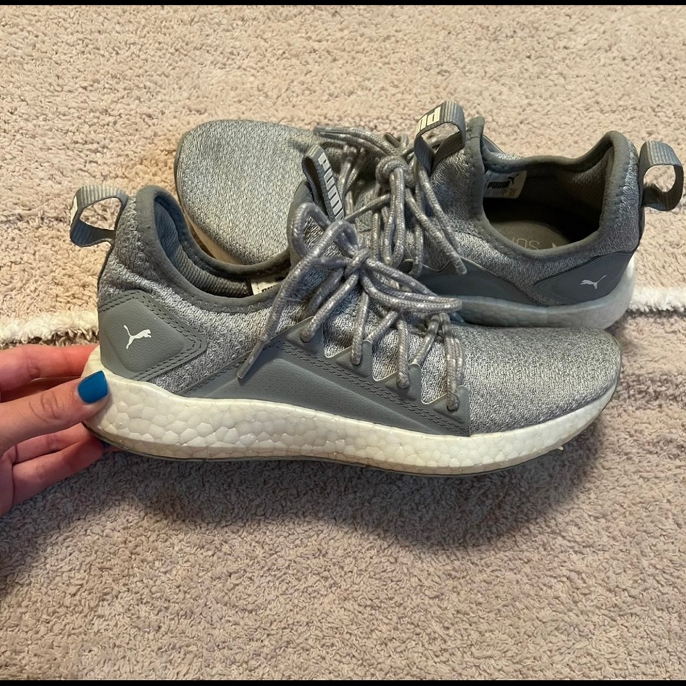 Puma tennis shoes